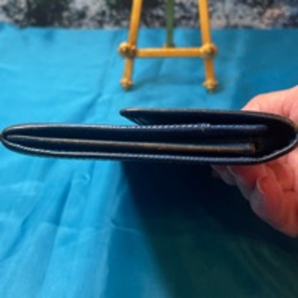 Louis Vuitton Epi Leather Wallet Royal Blue EUC Blue Beauty - Picture 10 of 12